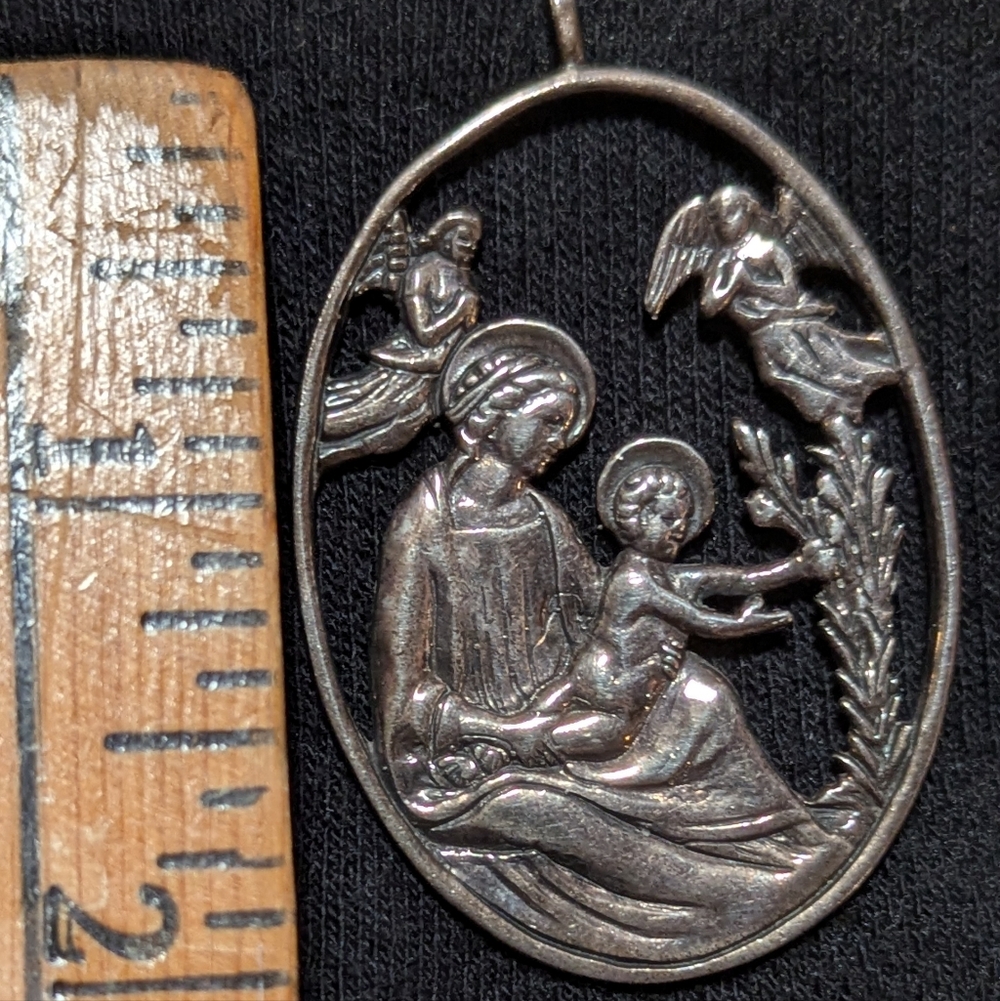 Elegant Vintage Silver Dematteo Madonna & Child Pendant - Picture 4 of 7